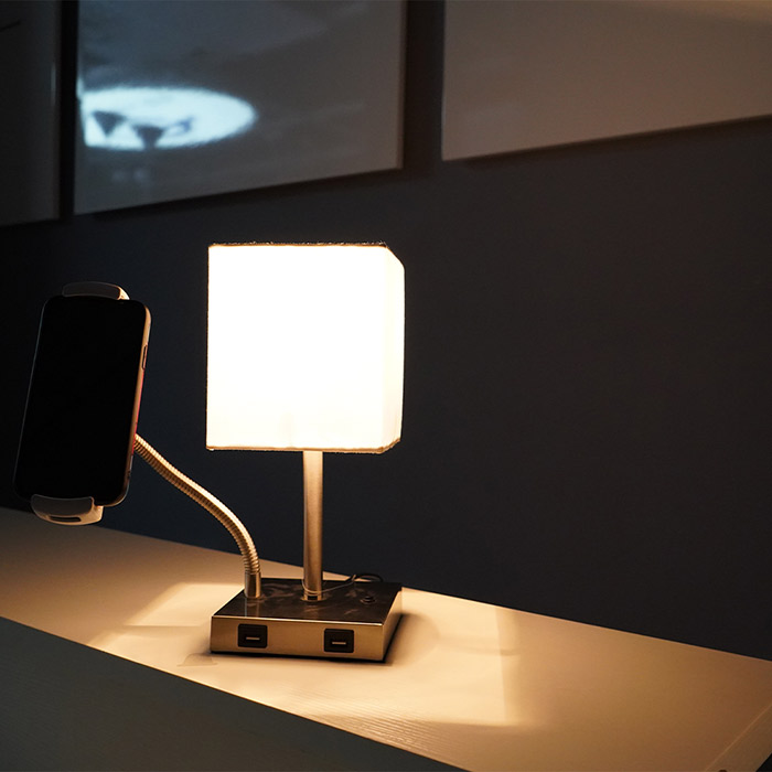 Mengapa Anda harus memilih lampu meja kain untuk rumah atau kantor Anda?